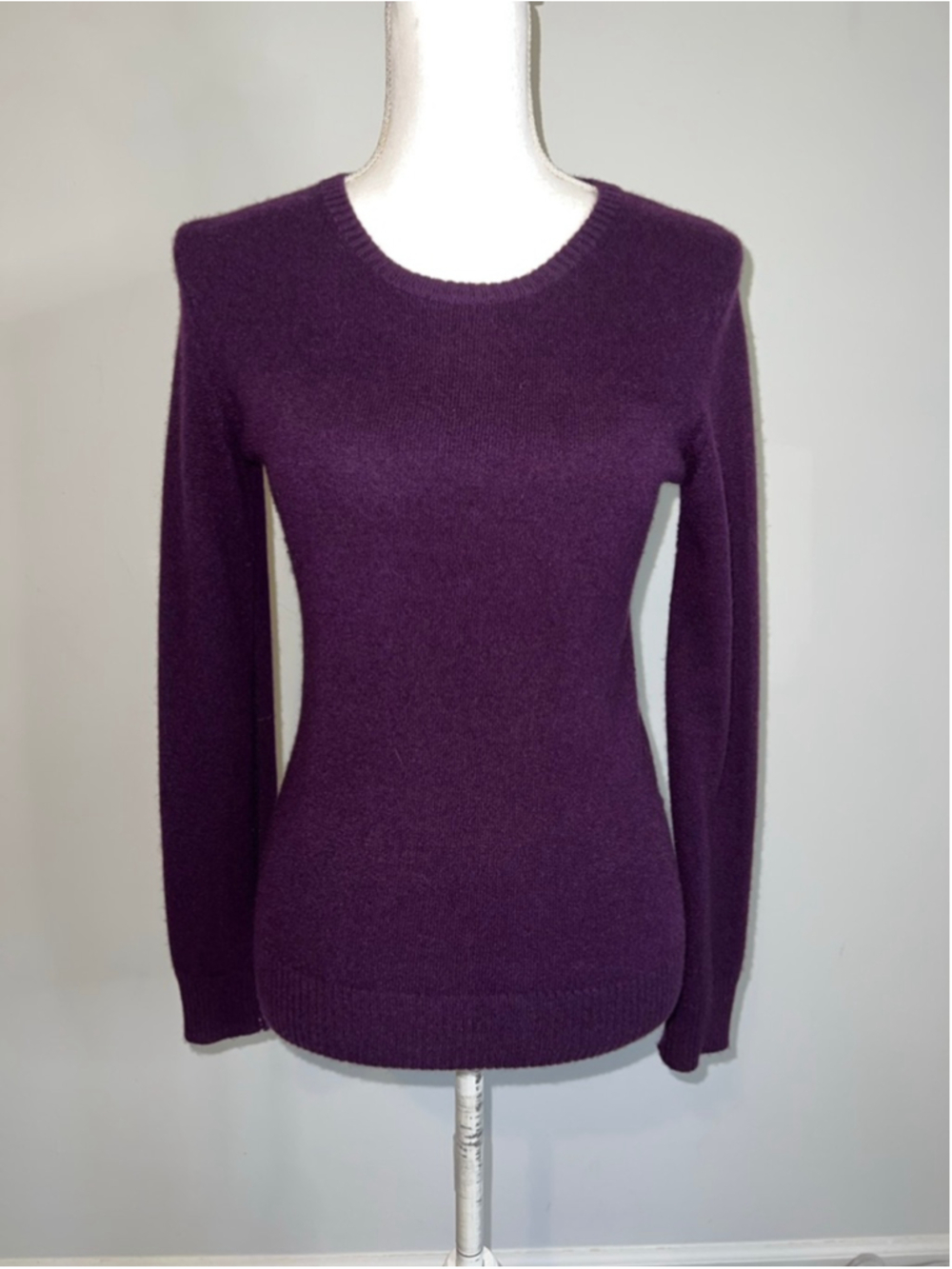 Women's Victorinox Purple Cashmere Crew Neck Sweater XS